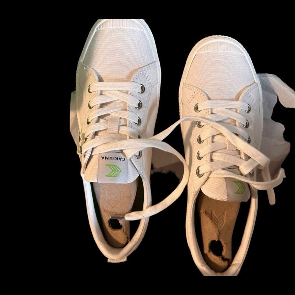BNIB Cariuma OCA low off white canvas sneaker Women 9/Men 7.5 MSRP $85 - Picture 8 of 10
